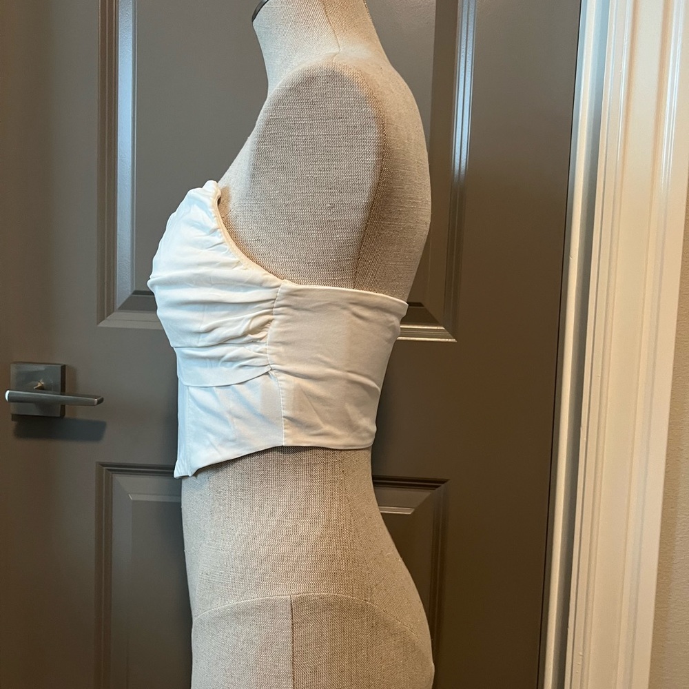 Corset - Picture 2 of 3